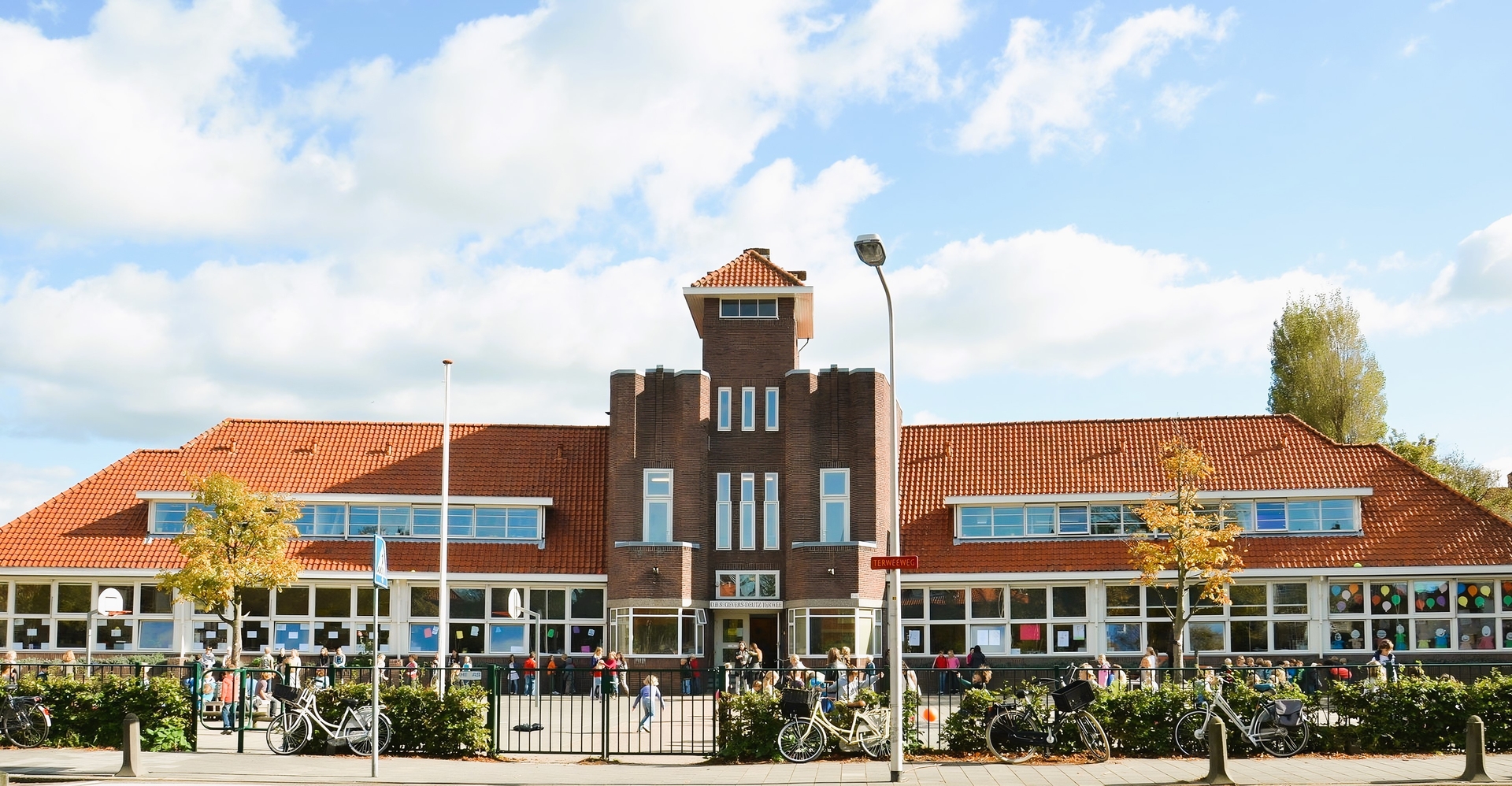 gdt_schoolplein2-transformed.jpeg